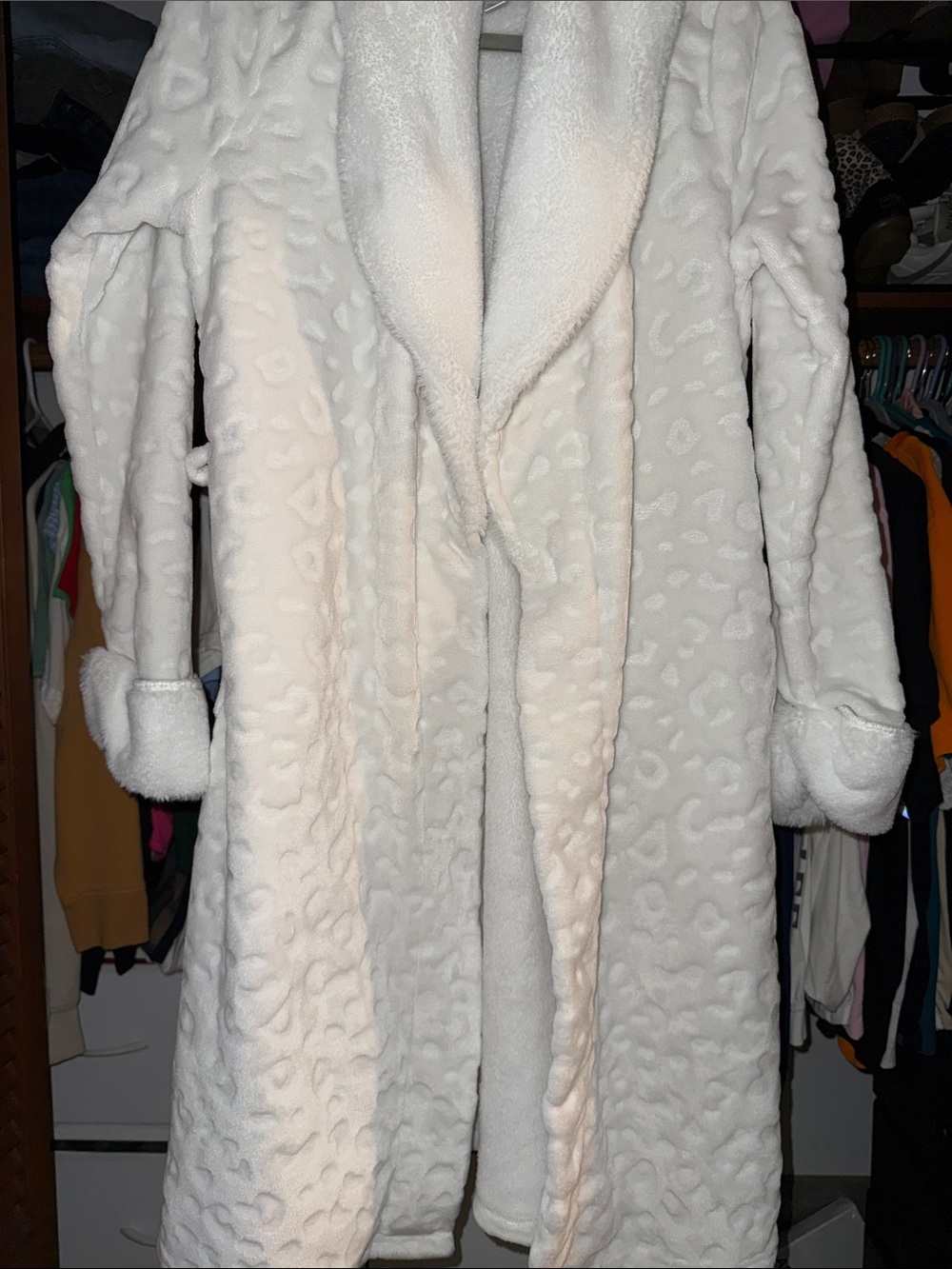 BATH ROBE SHOWER SLEEP ROBE White Plush Shawl-Collar Jacket π - Picture 3 of 3
